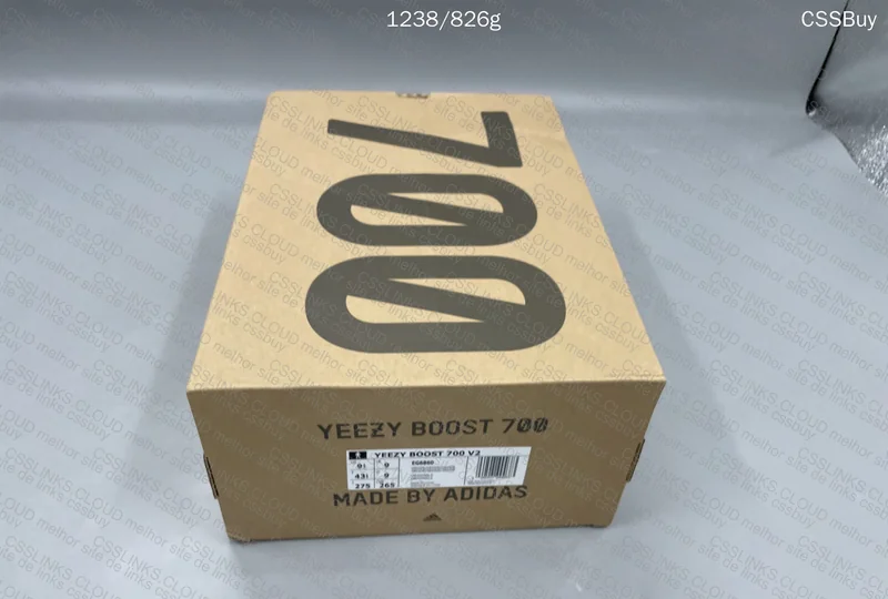 Yeezy 700v2 Geode - LW 10