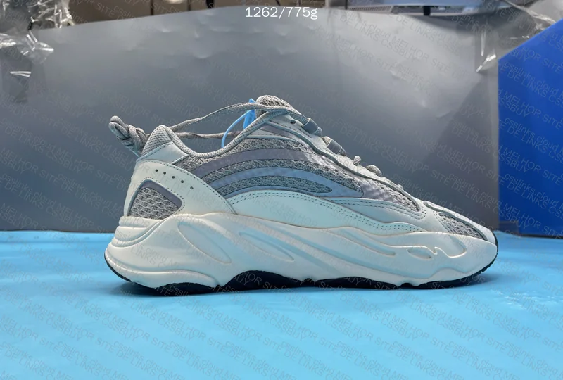 Yeezy 700v2 Static LW 4