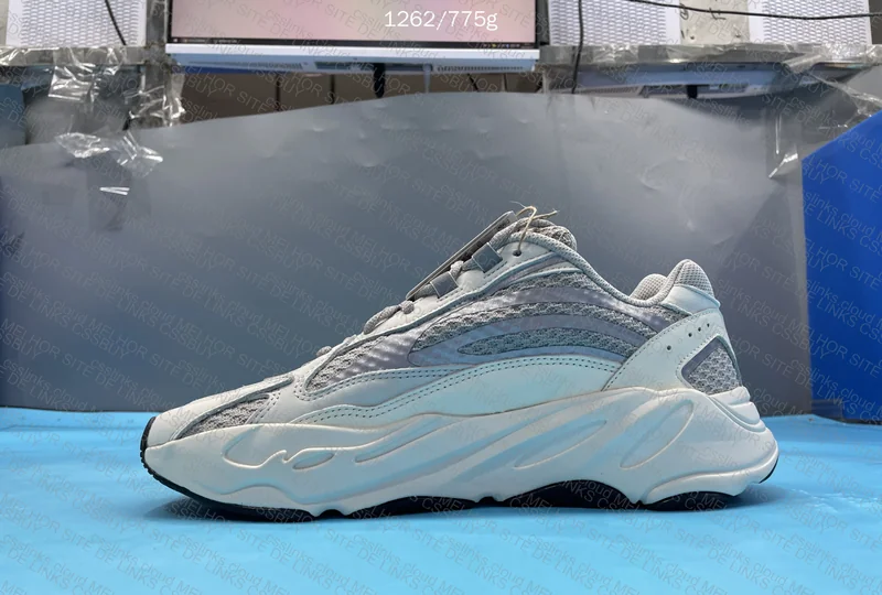 Yeezy 700v2 Static LW 6