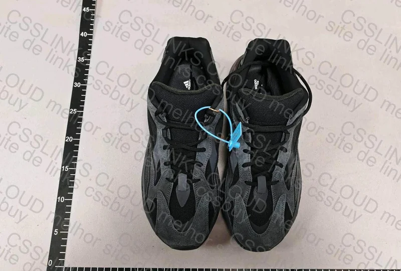 Yeezy 700v2 VANTA 5