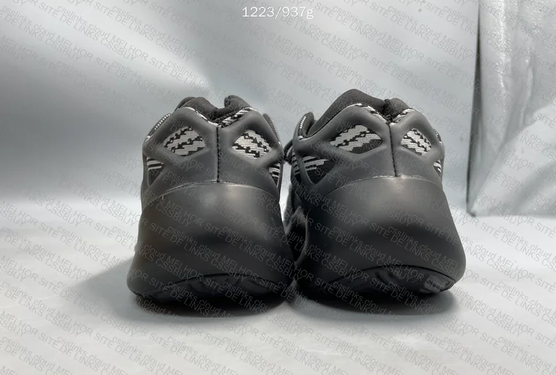 Yeezy 700v3 GL or RL? 3