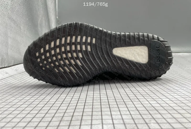 yeezy aleatorio 10
