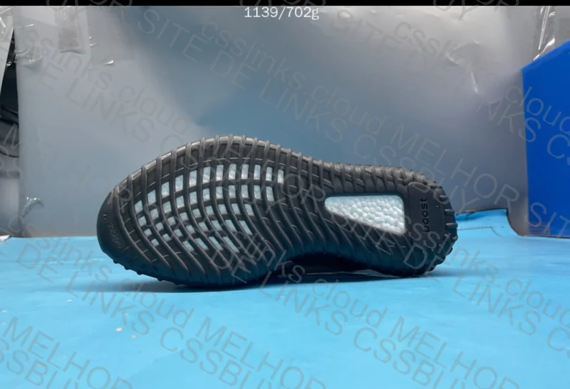 yeezy beluga carbon 2