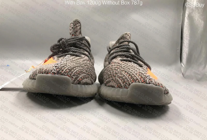 yeezy beluga reflective (acho q mandaram o normal) 2