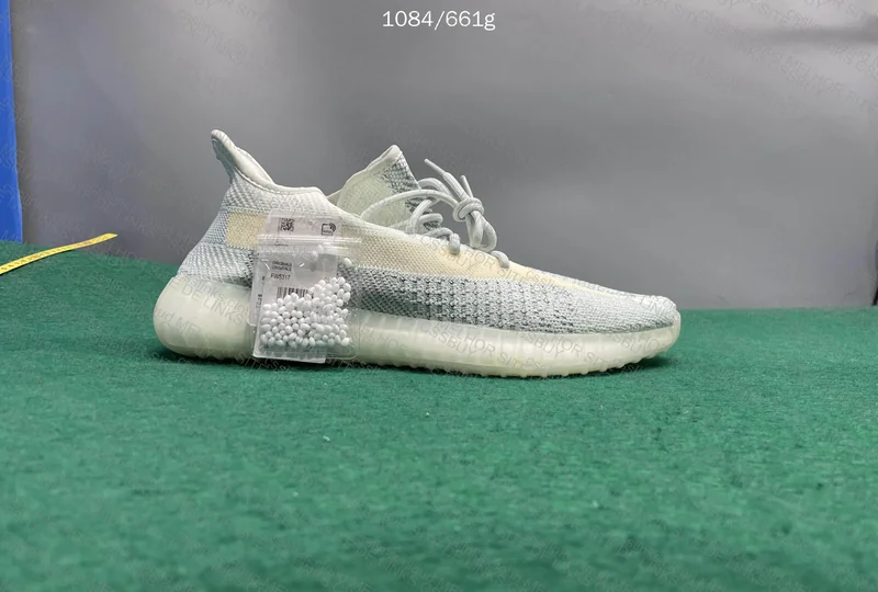 Yeezy blind 6