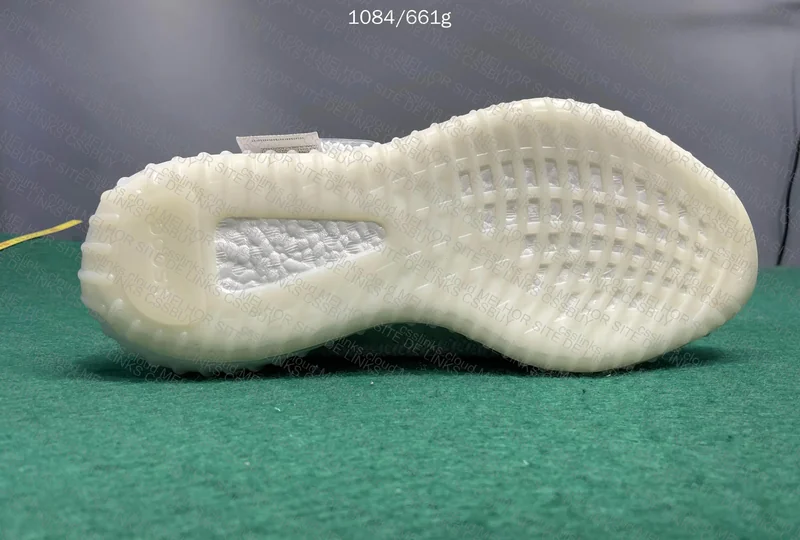 Yeezy blind 7