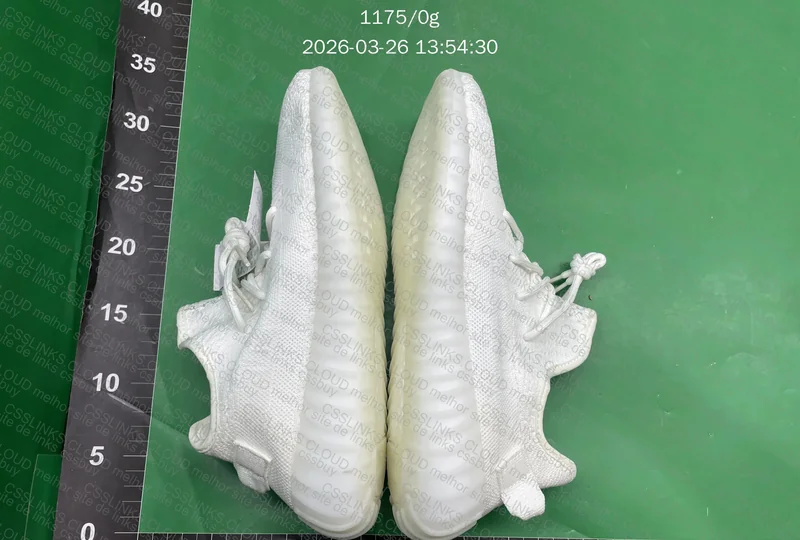 Yeezy blind 2 pares 3