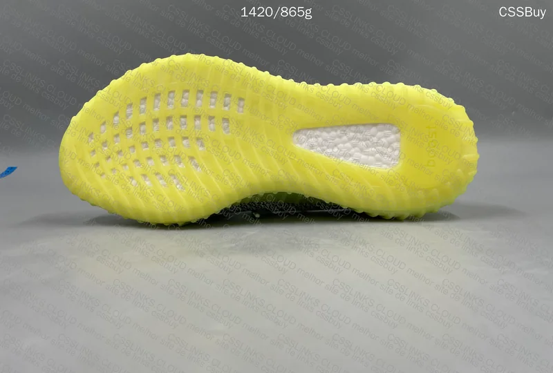 Yeezy Blind Box - 1 Pair 2