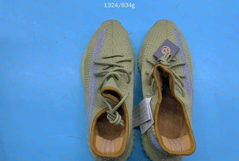 Yeezy blind box 2