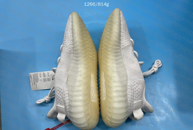 Yeezy blind box 3