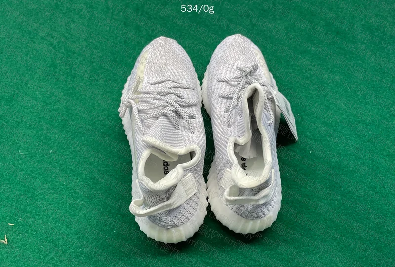 Yeezy - Blind Box 4