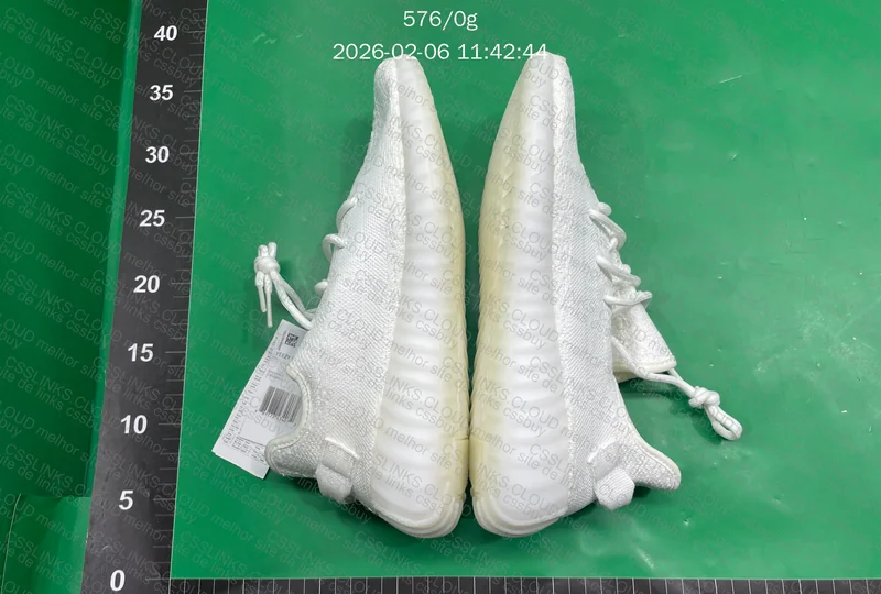 Yeezy Blind Box 3