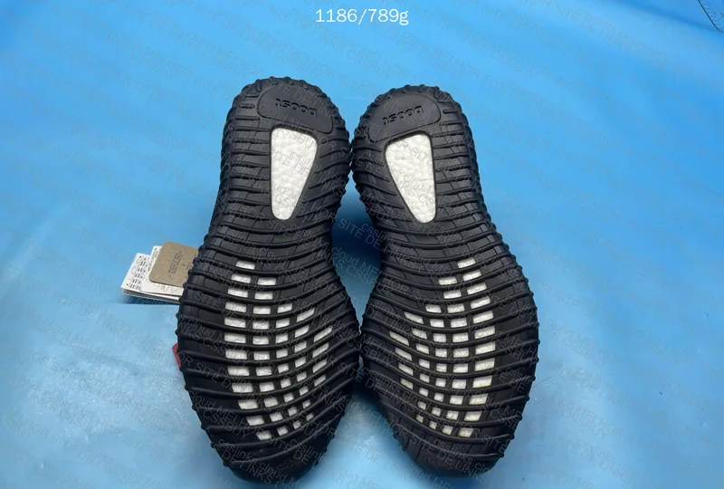 Yeezy Blind Box ¥80 GL? 6