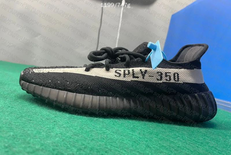 Yeezy Blind Oreo 350v2 7
