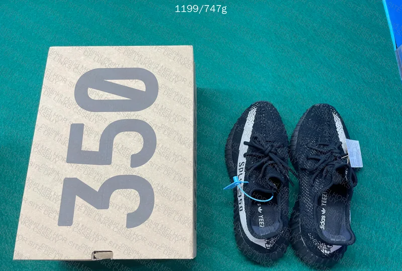 Yeezy Blind Oreo 350v2 9