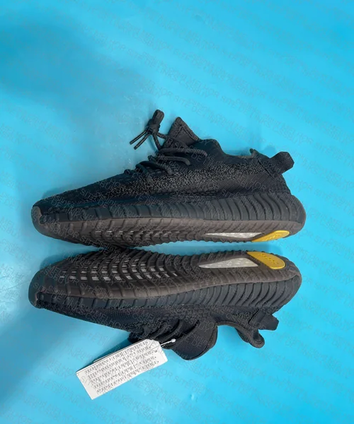 yeezy blindbox 3