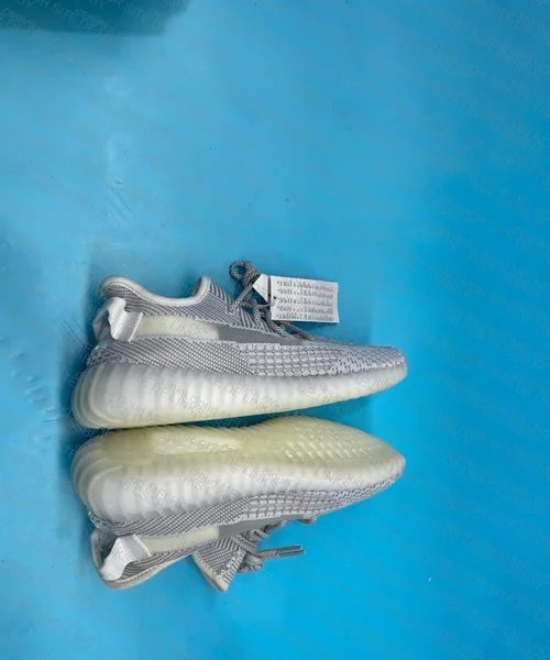 yeezy blindbox 2