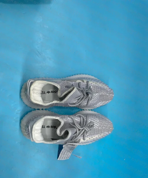 yeezy blindbox 3