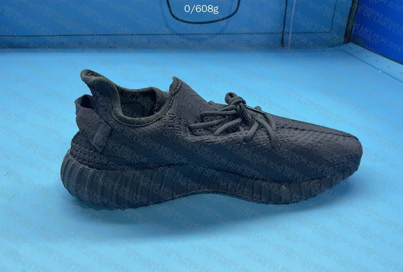 Yeezy Blindbox 4