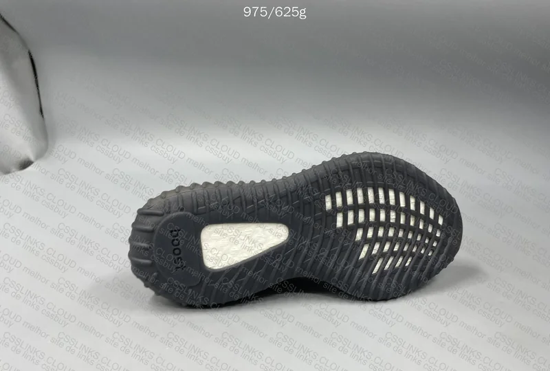 Yeezy Boost 350 - Beluga Carbon 6