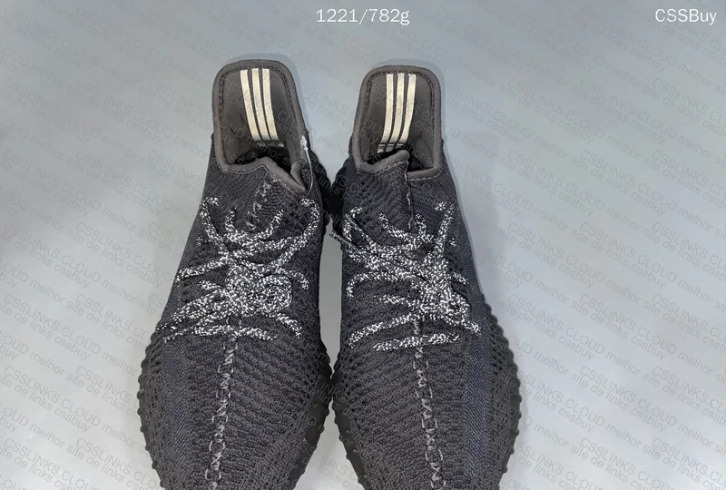 Yeezy Boost 350 Black - Is it GL? 2