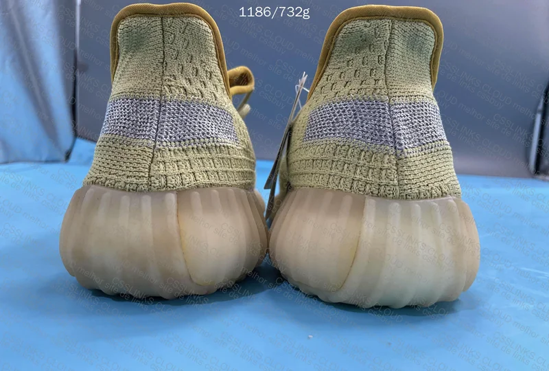 Yeezy Boost 350 Blind box 2