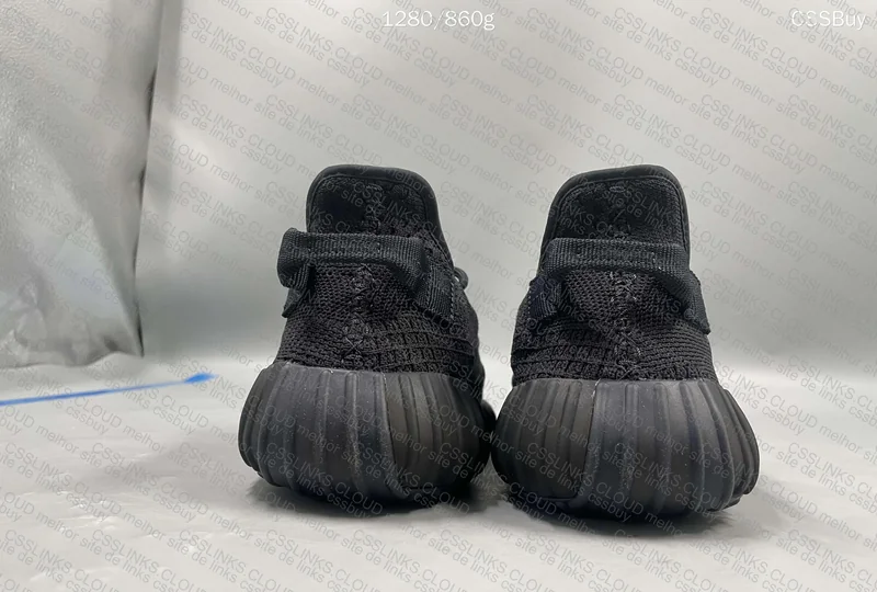 Yeezy Boost 350 Onyx 4