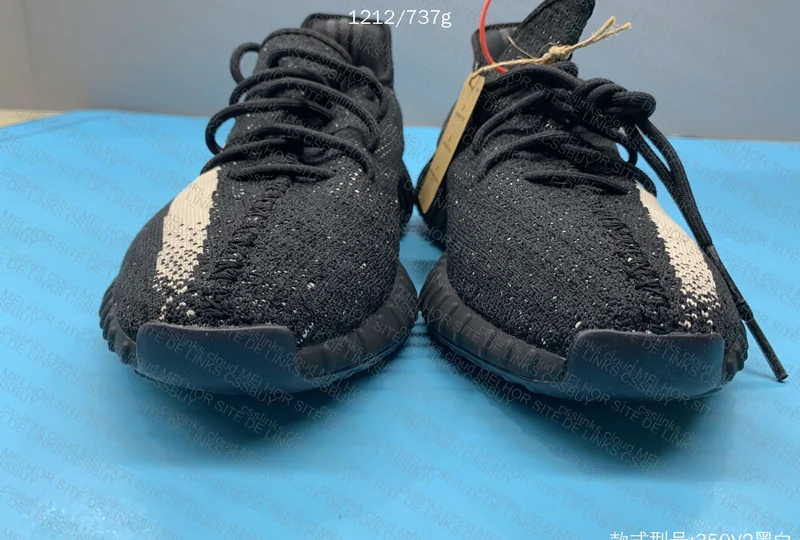 Yeezy Boost 350 Oreo 3