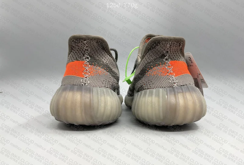 YEEZY BOOST 350 V2 2