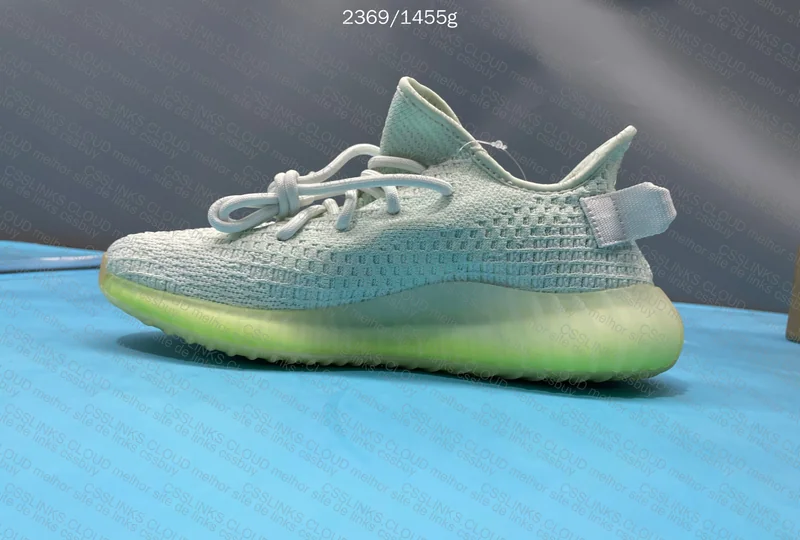Yeezy Boost 350 v2 3