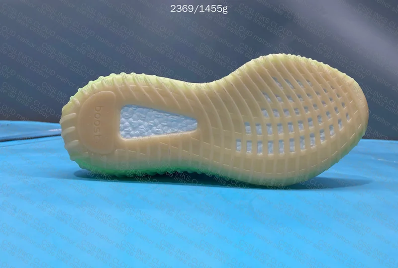 Yeezy Boost 350 v2 6