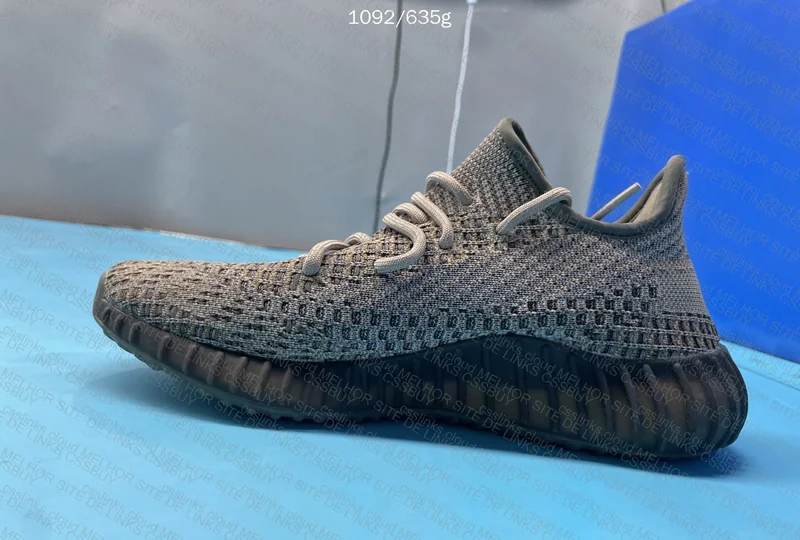YEEZY BOOST 350 V2 5