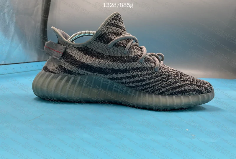 Yeezy Boost 350 V2 - Beluga 2.0 10