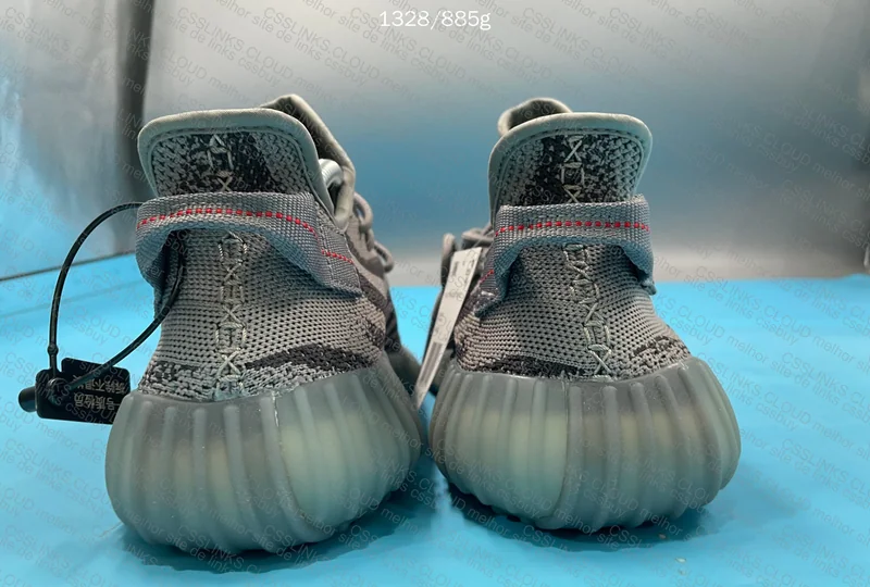 Yeezy Boost 350 V2 - Beluga 2.0 5