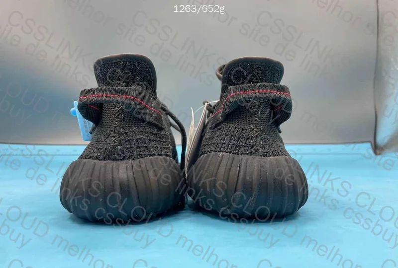 Yeezy boost 350 v2 Black 2