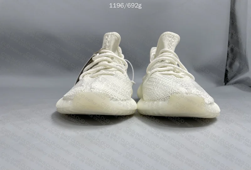 Yeezy Boost 350 V2 - Bone 2