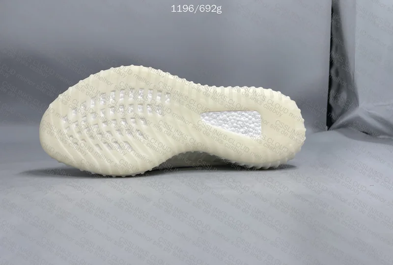 Yeezy Boost 350 V2 - Bone 9