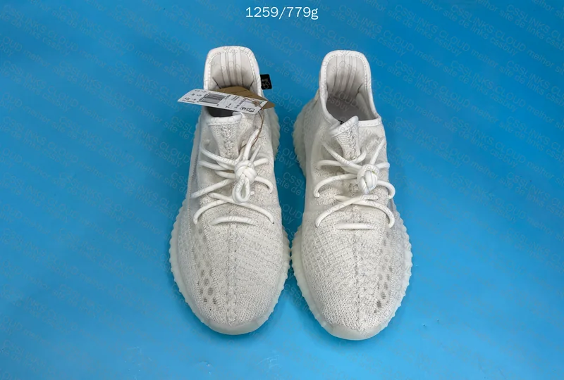 Yeezy Boost 350 V2 Bone