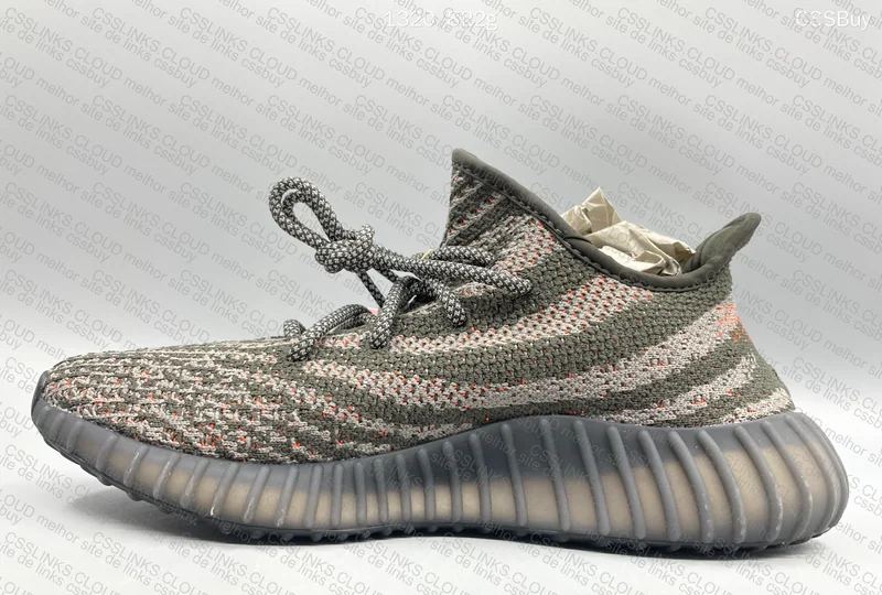 Yeezy Boost 350 V2 "Carbon Beluga" 3