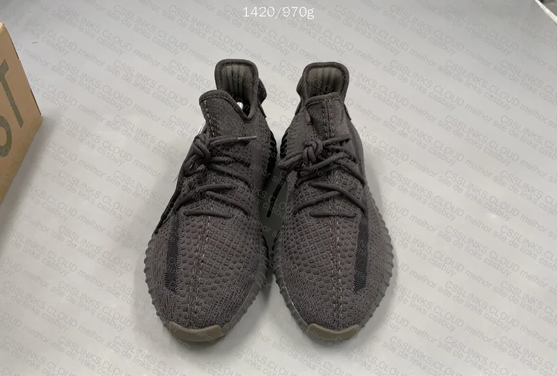 Yeezy Boost 350 v2 Cinder 3