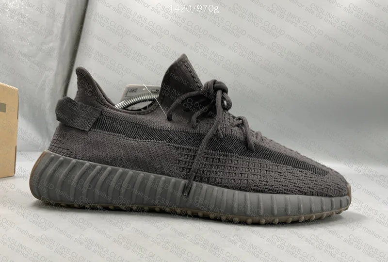 Yeezy Boost 350 v2 Cinder 5