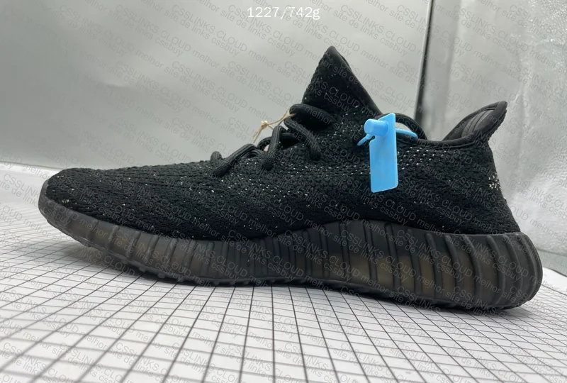 Yeezy Boost 350 v2 Core Black White 4