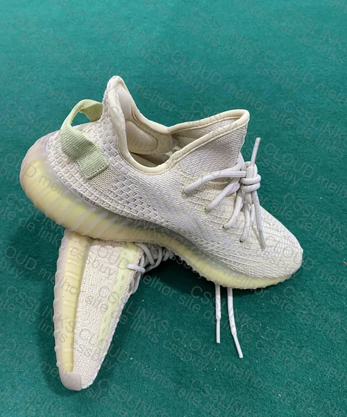 Yeezy Boost 350 V2 Hyperspace 2