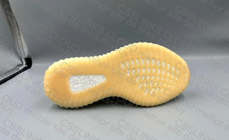Yeezy Boost 350 V2 Lundmark - LW 370y 3