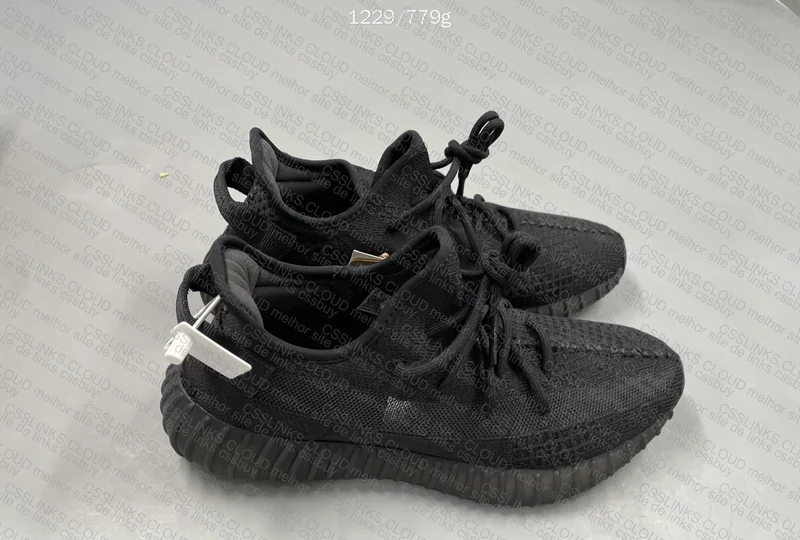 Yeezy Boost 350 V2 Onyx 2