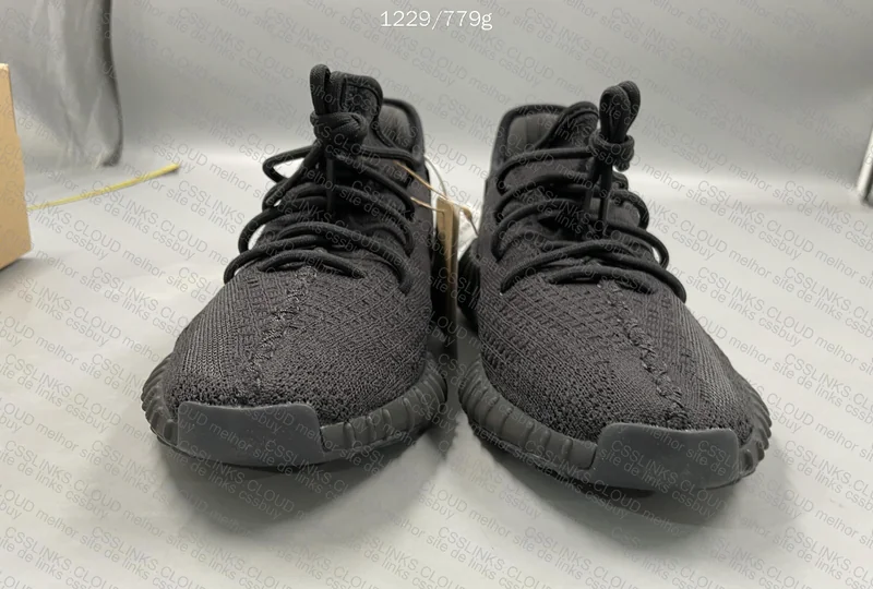 Yeezy Boost 350 V2 Onyx 3
