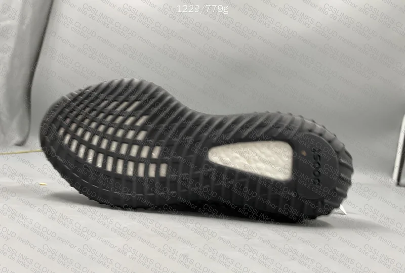 Yeezy Boost 350 V2 Onyx 8