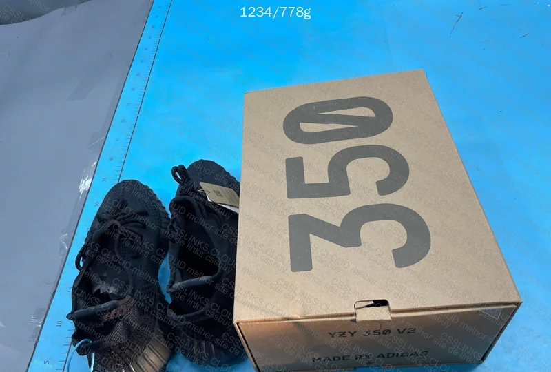 Yeezy Boost 350 V2 Onyx 9