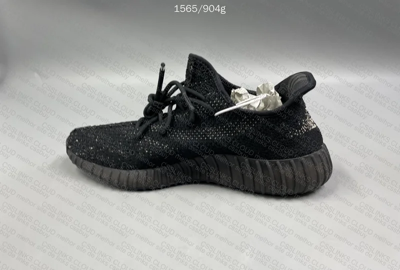 Yeezy Boost 350 V2 OREO 4