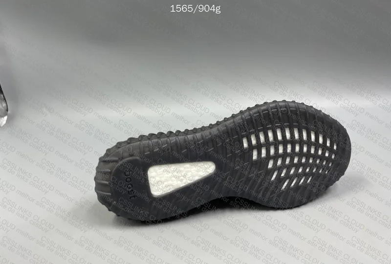 Yeezy Boost 350 V2 OREO 6